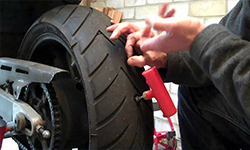 tubeless-tyre-repairing
